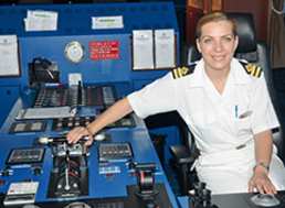 Julía Lorencovič, Slovenka, – 12 rokov pôsobila ako navigátorka na lodiach spoločnosti Norwegian Cruise Line
